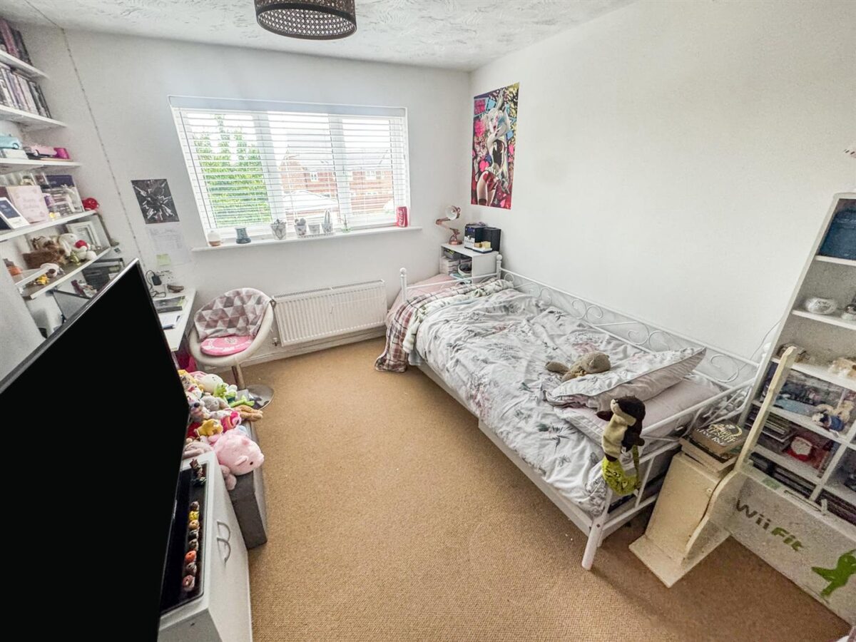 Lowry Close, Corby