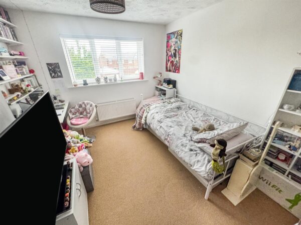 Lowry Close, Corby