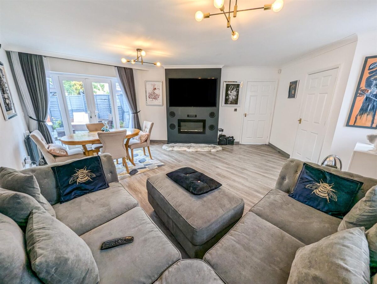 Rose Close, Corby