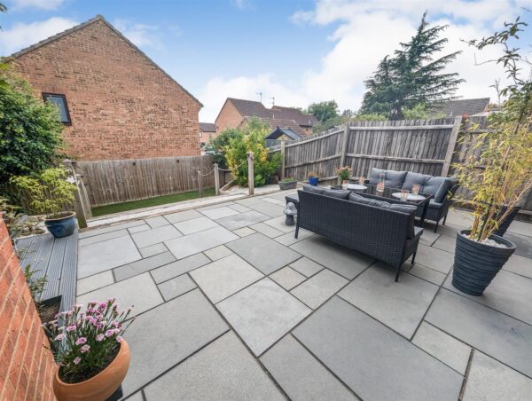 Little Meadow, Great Oakley, Corby