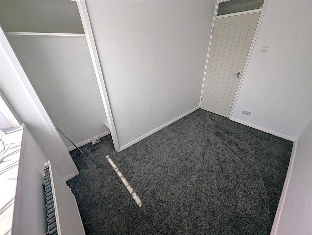 Worksop Gardens, Corby