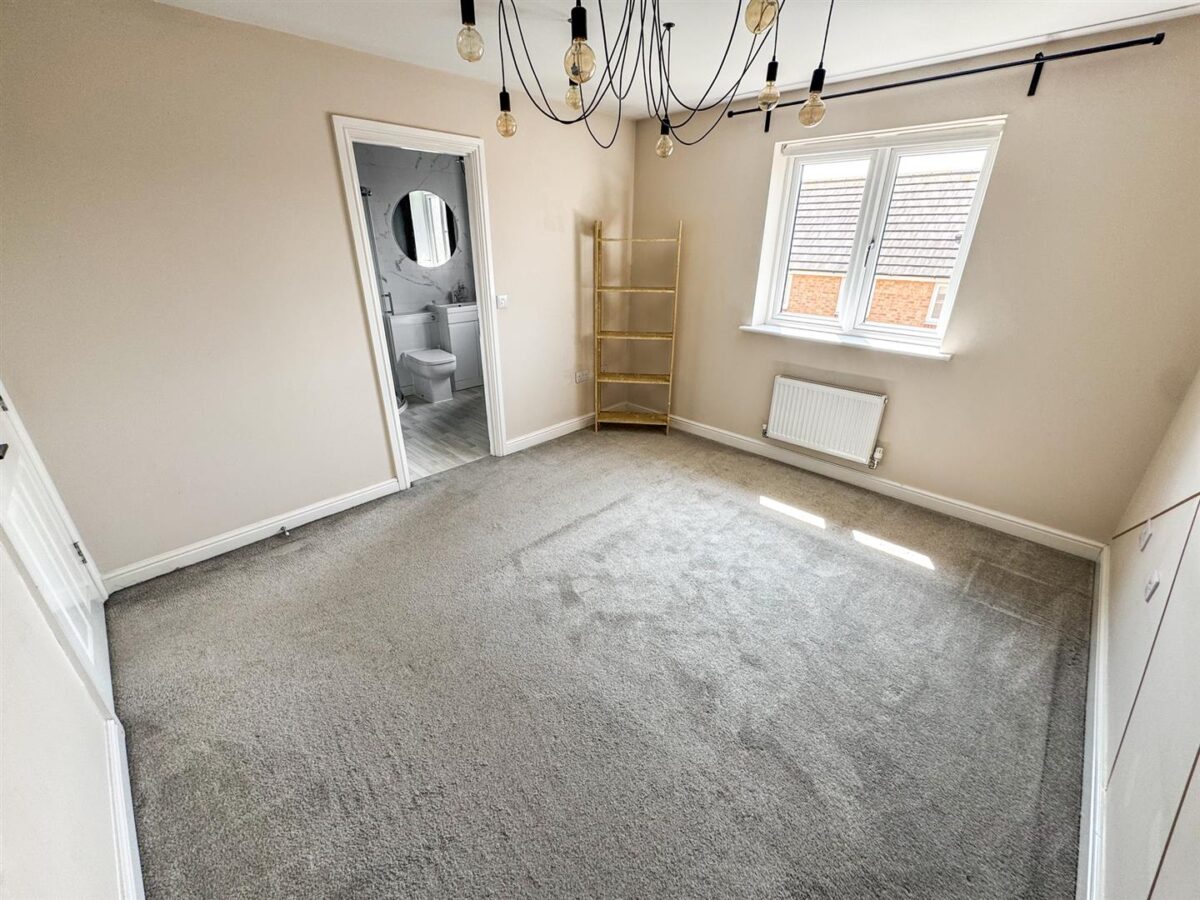 Kestrel Road, Corby