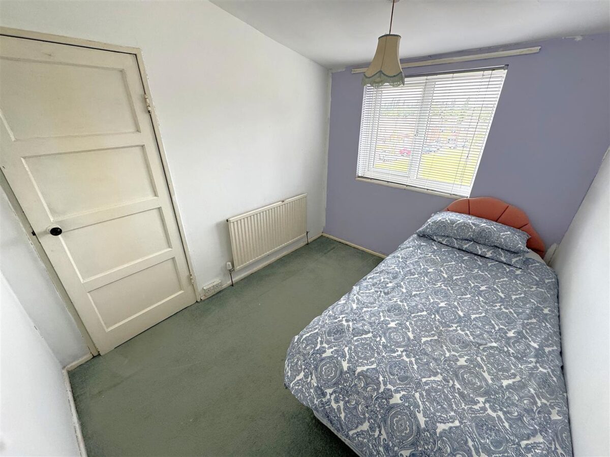 Bideford Square, Corby