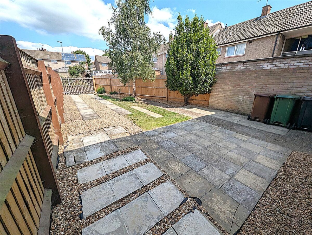 Worksop Gardens, Corby
