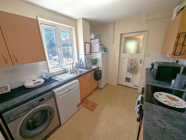 Welland Vale Road, Corby