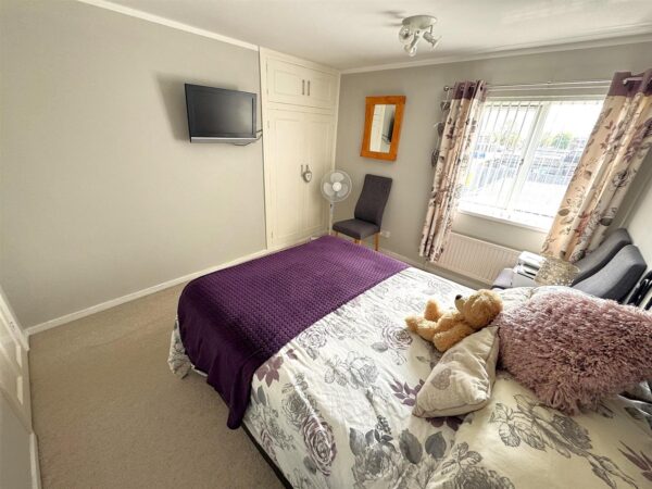 Warkton Way, Corby