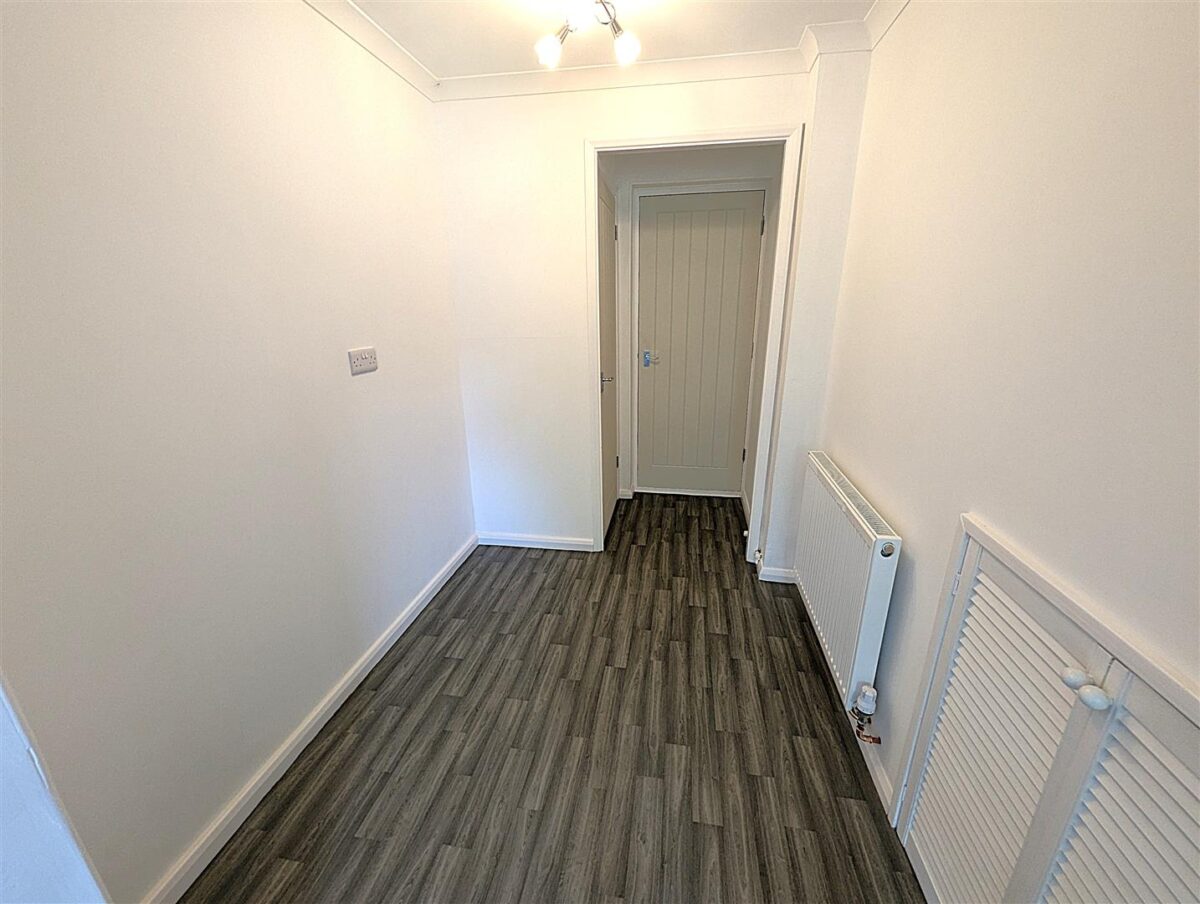 Worksop Gardens, Corby