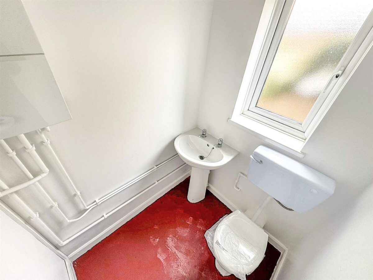 Studfall Avenue, Corby