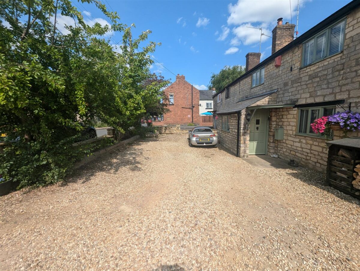 Chapel Road, Weldon, Corby
