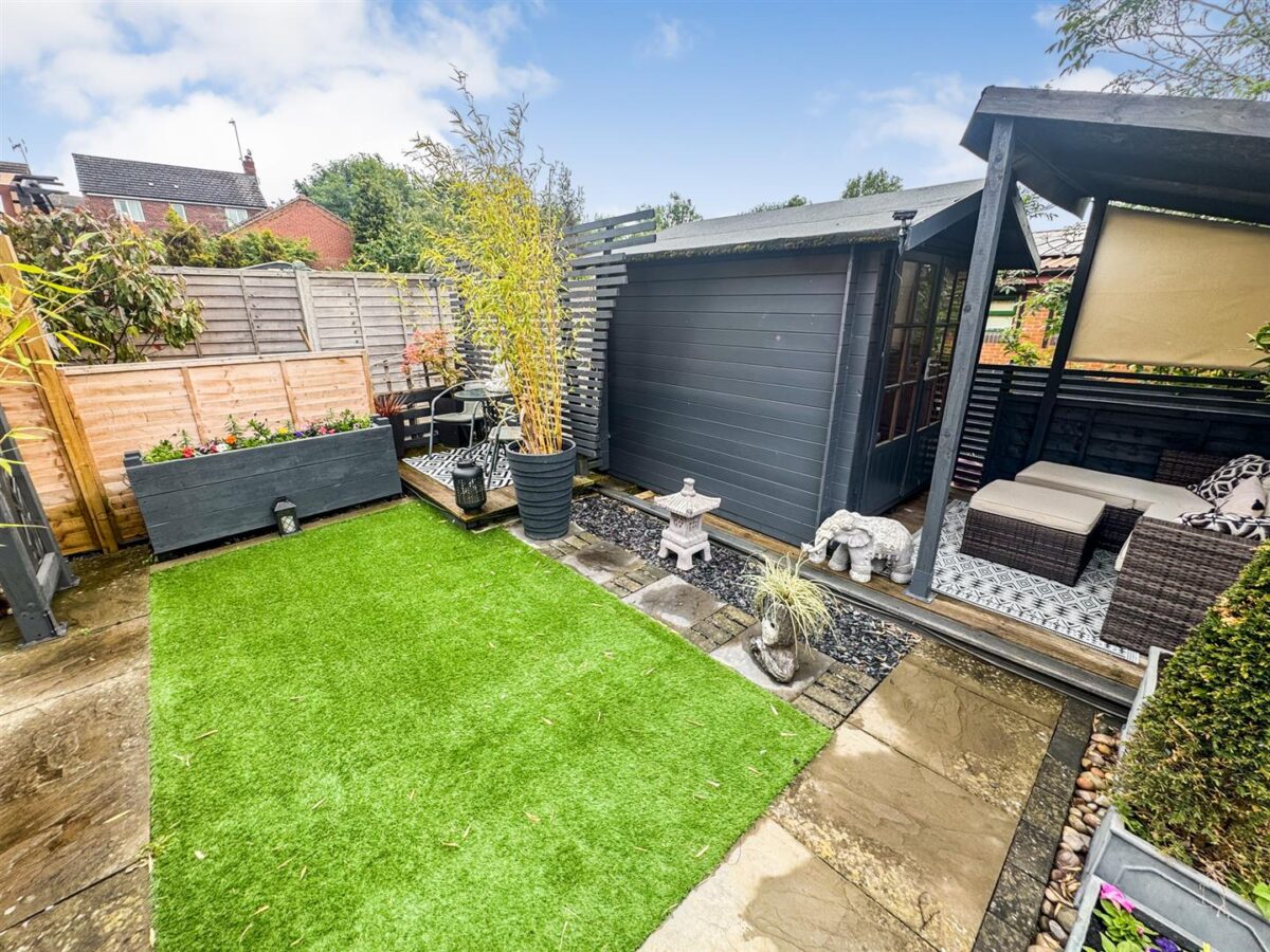 Lowry Close, Corby