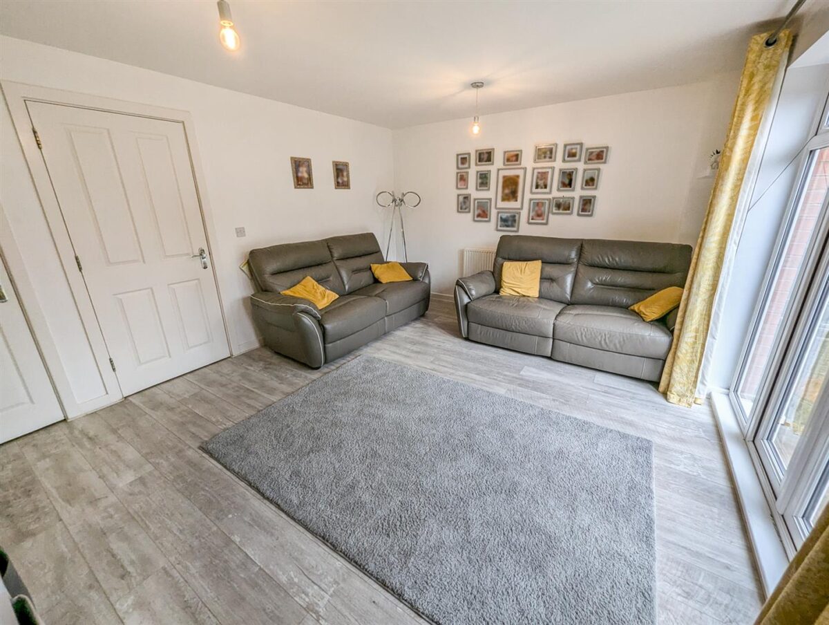 Flycatcher Road, Corby