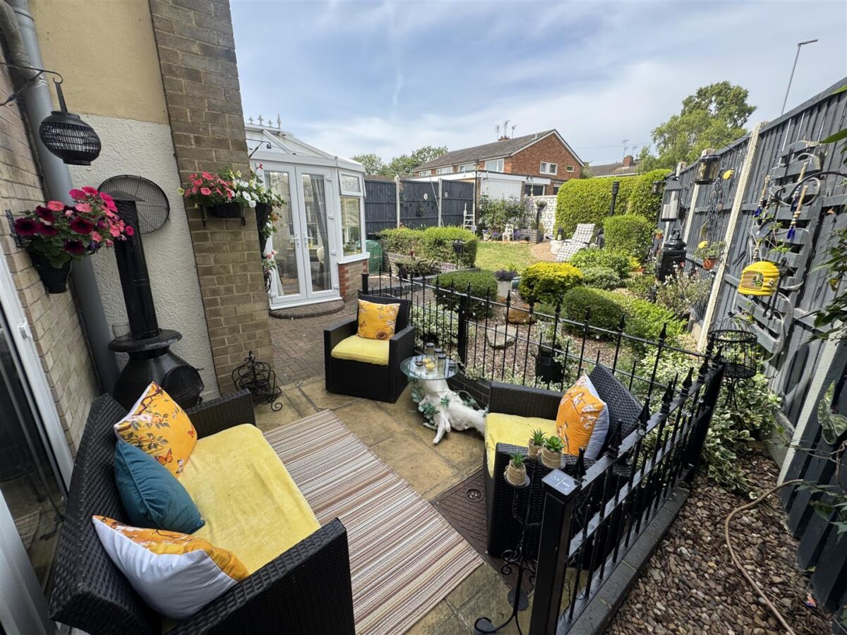 Collingwood Avenue, Corby