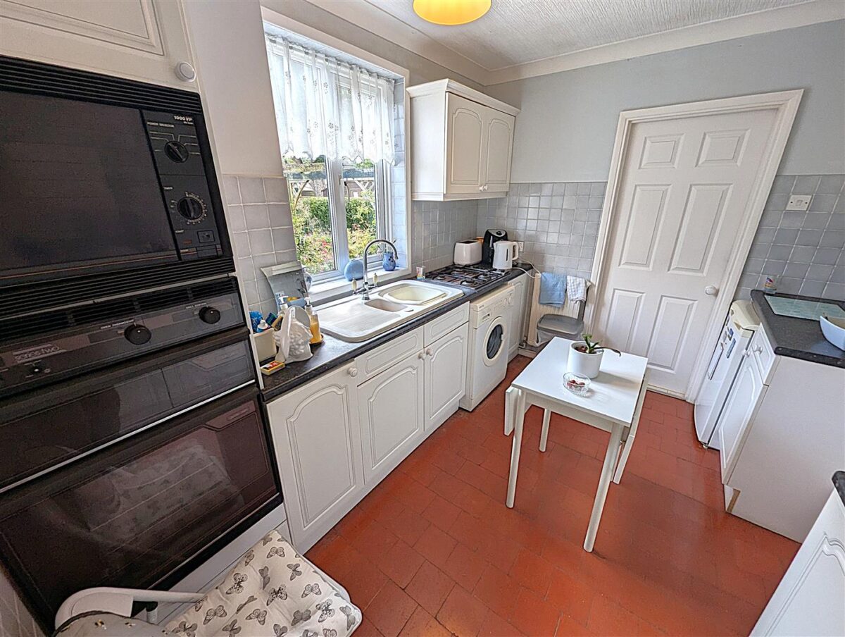 Welland Vale Road, Corby