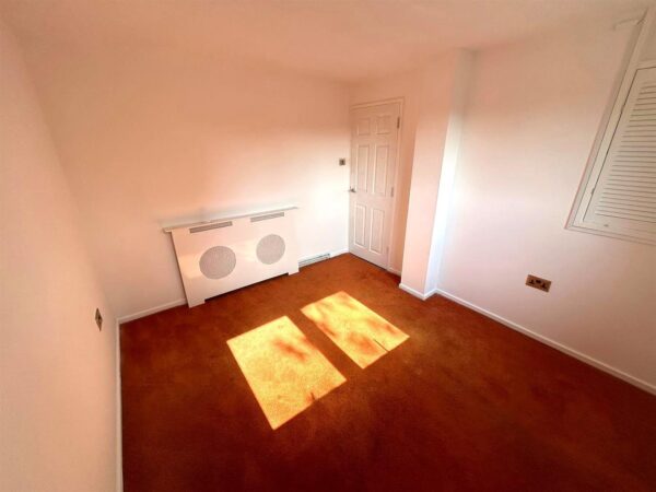 Steyning Close, Corby