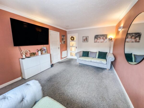 Garston Road, Corby