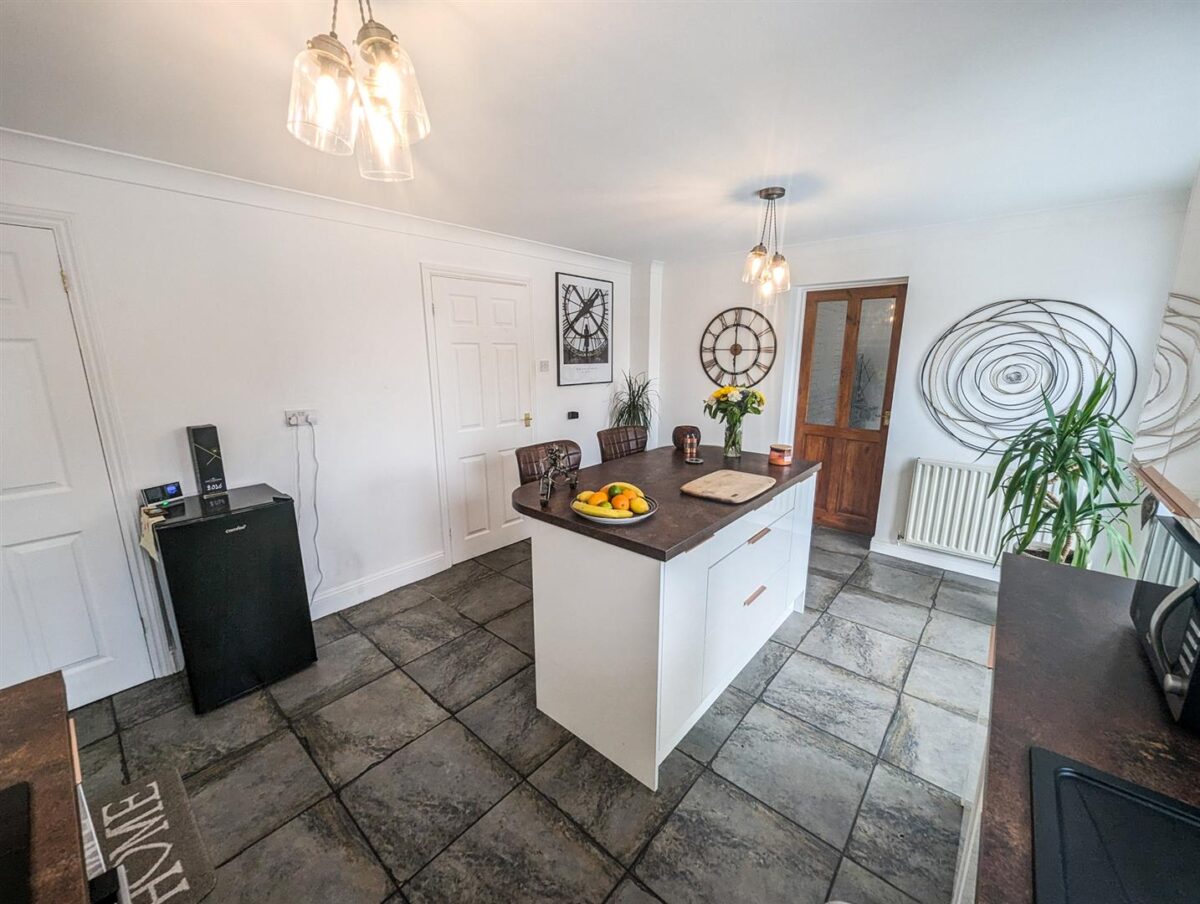 Little Meadow, Great Oakley, Corby