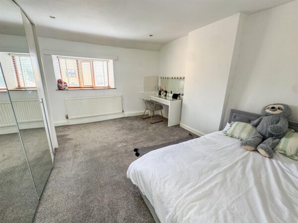 Chapel Road, Weldon, Corby
