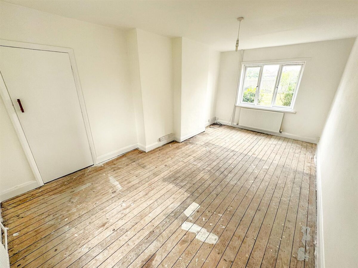 Studfall Avenue, Corby