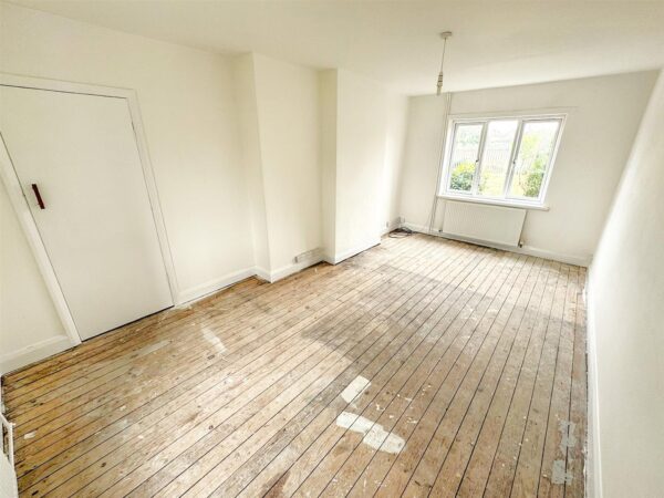 Studfall Avenue, Corby