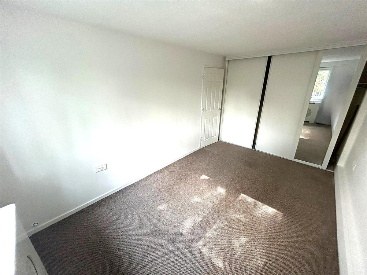 Steyning Close, Corby