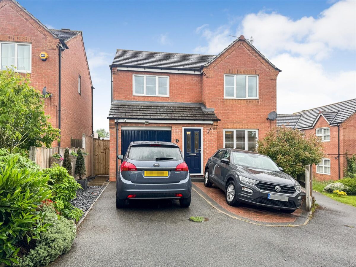 Lowry Close, Corby