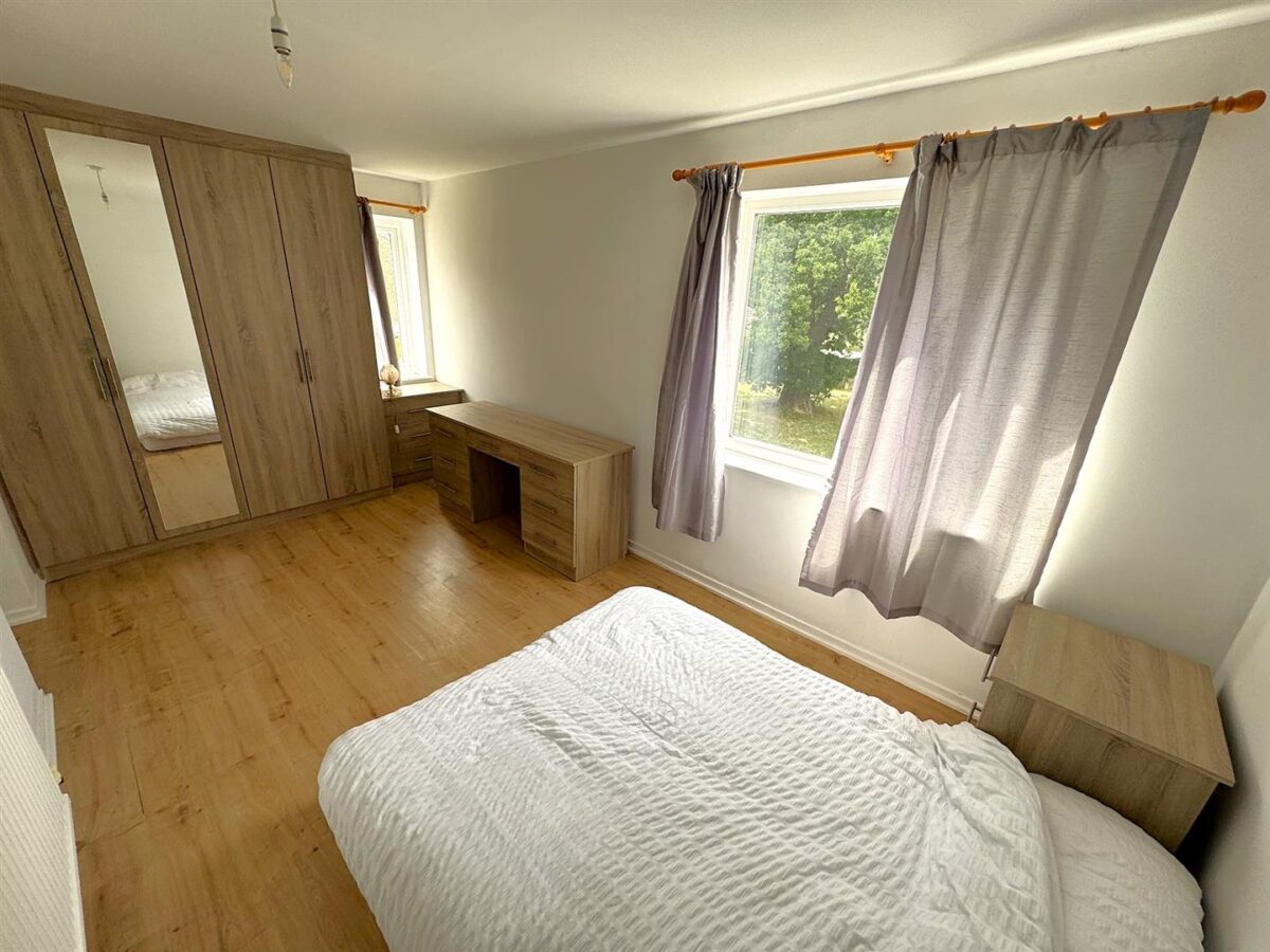Bamburg Close, Corby