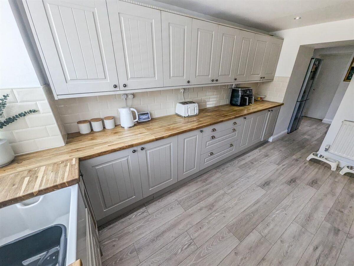 Chapel Road, Weldon, Corby