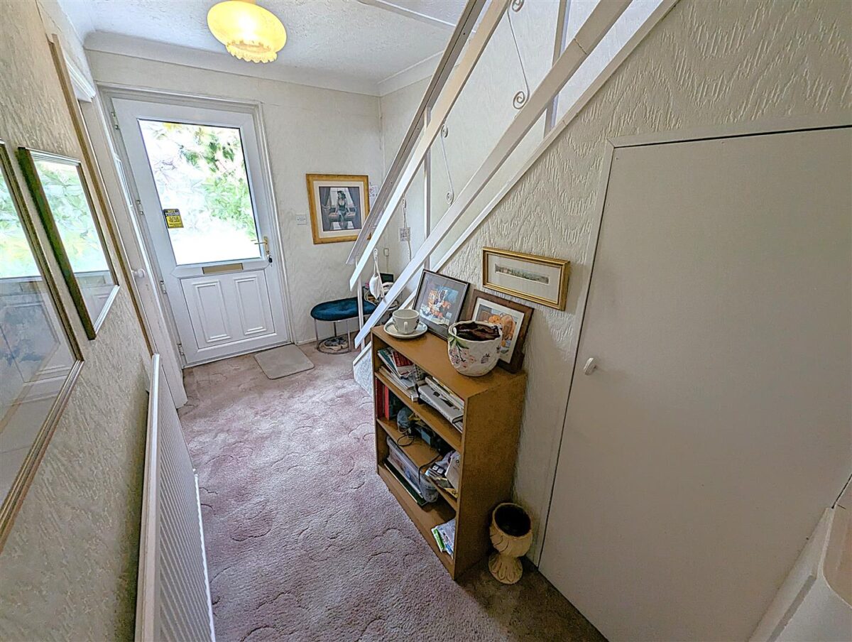 Welland Vale Road, Corby