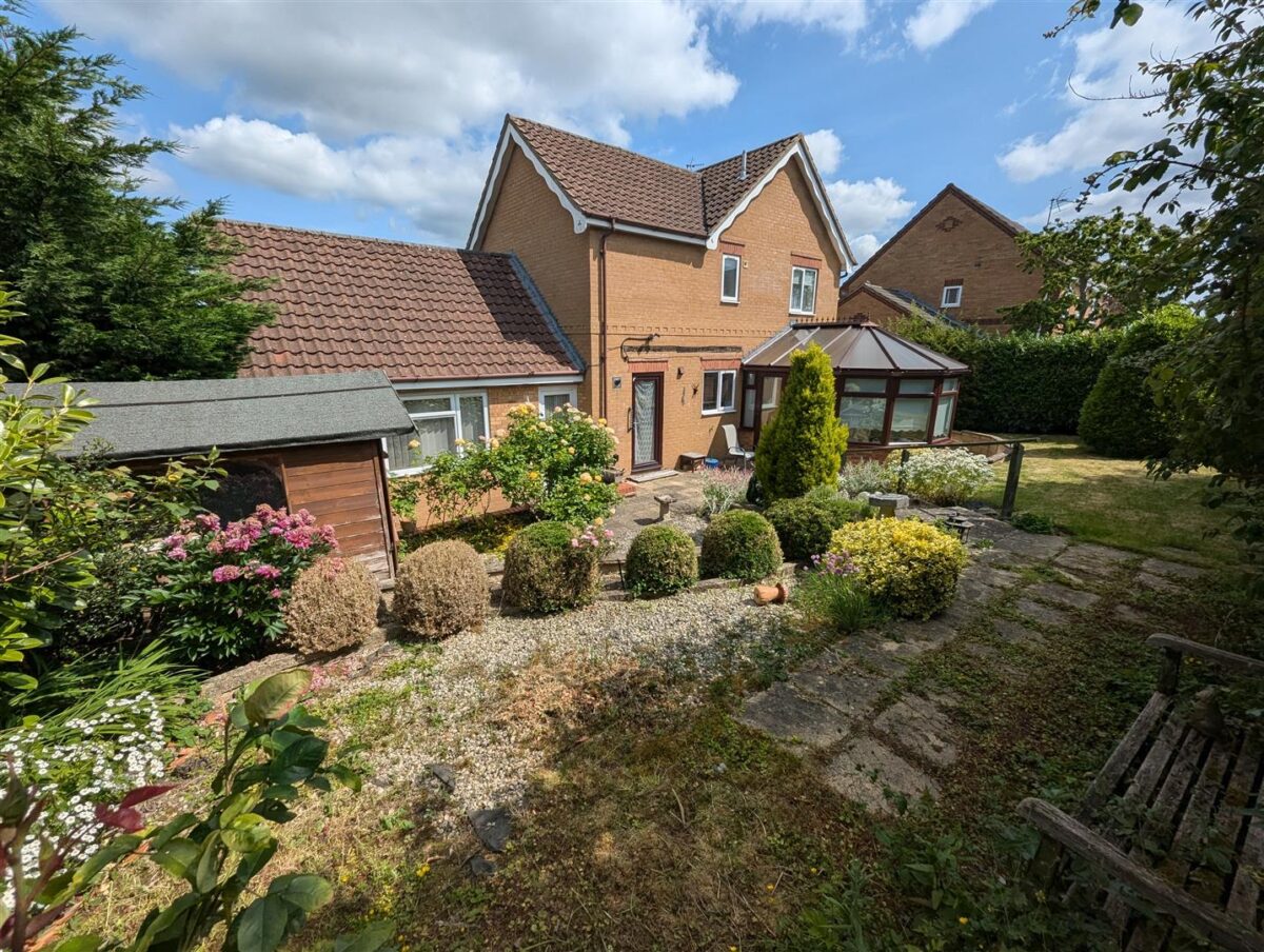 Hempland Close, Great Oakley, Corby