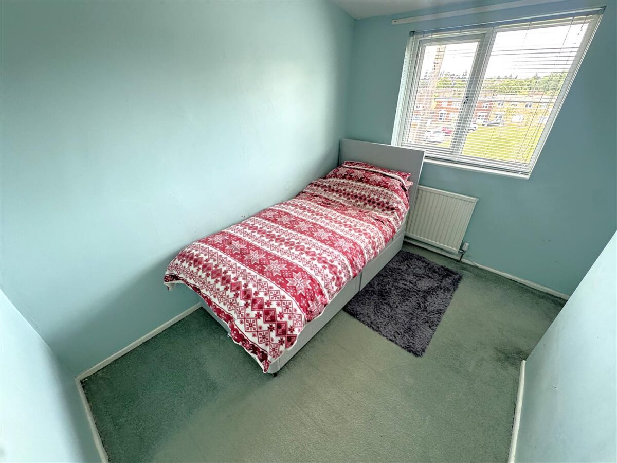 Bideford Square, Corby