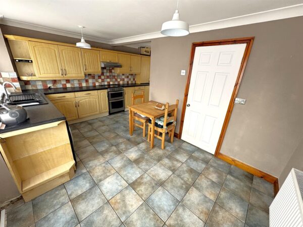 Brigg Court, Corby