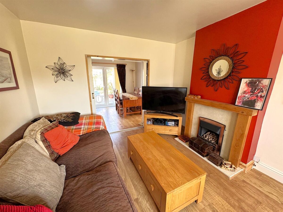 Chapman Grove, Corby