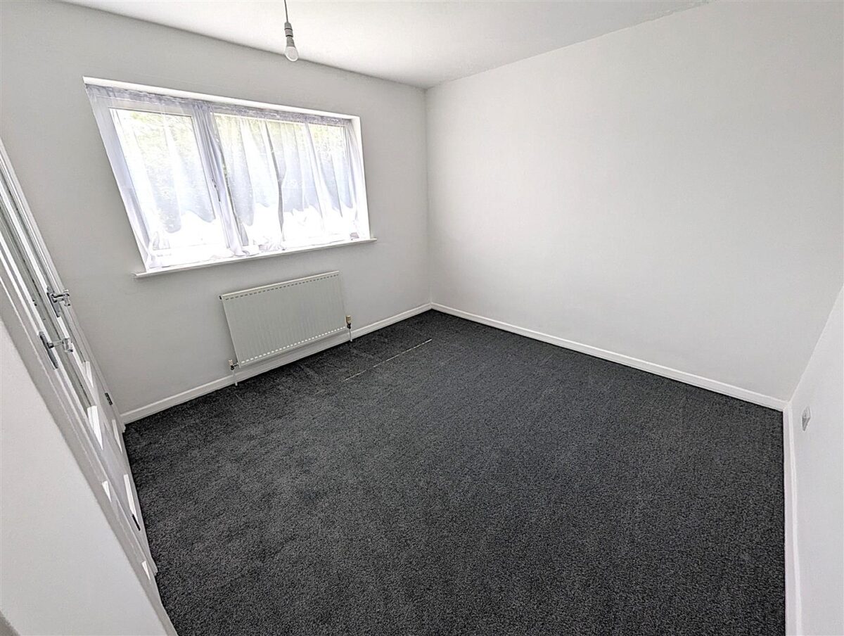 Worksop Gardens, Corby