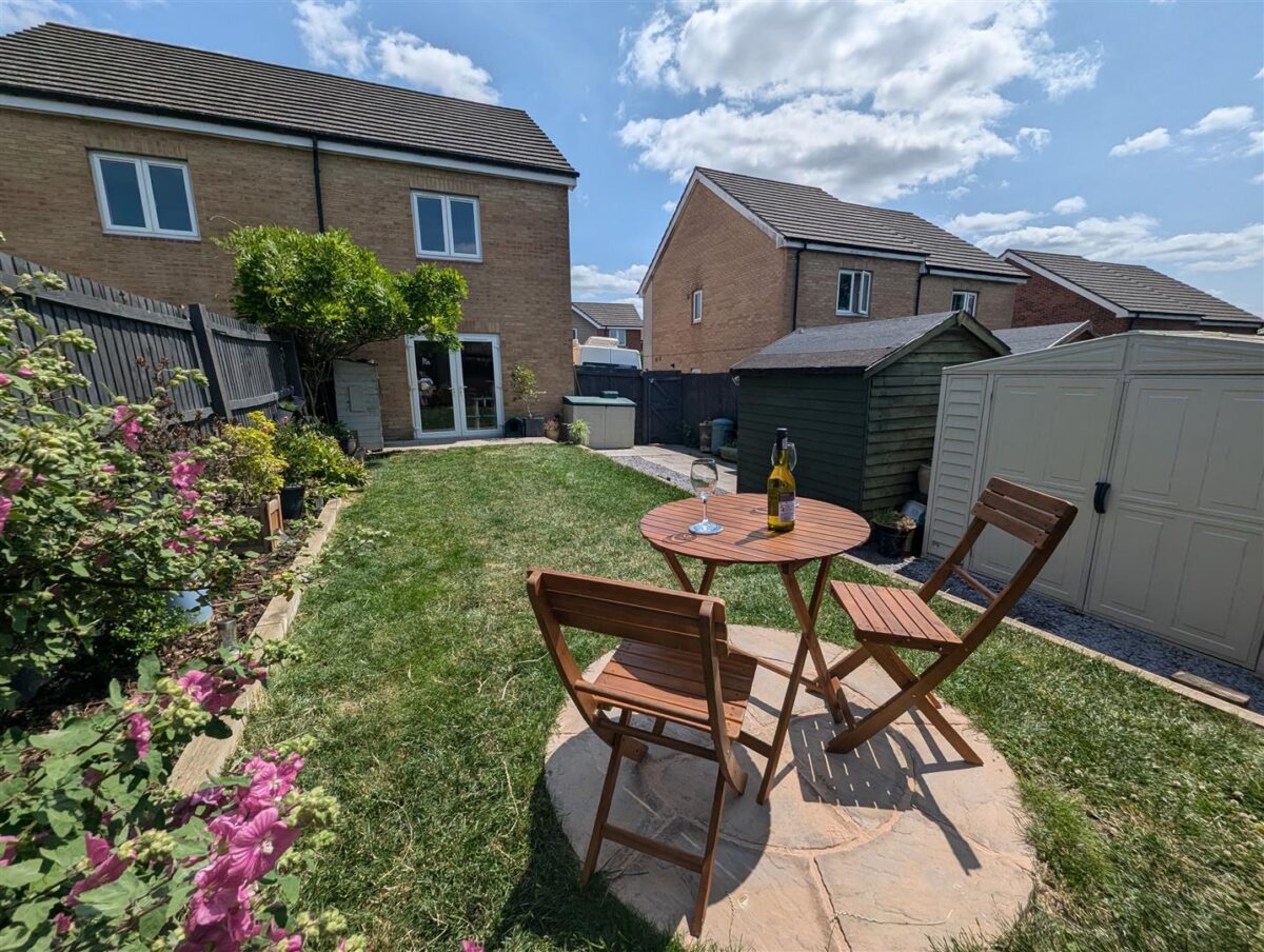 Hooke Close, Corby