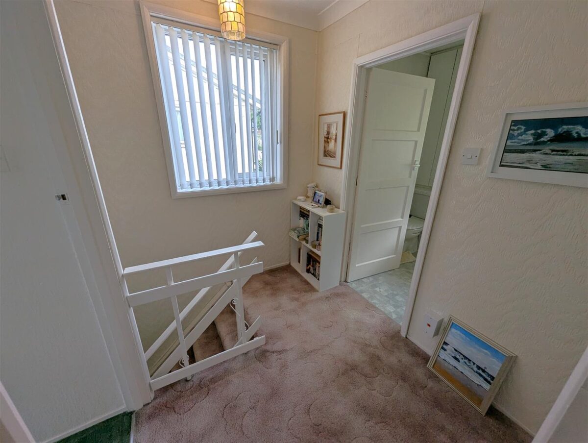 Welland Vale Road, Corby