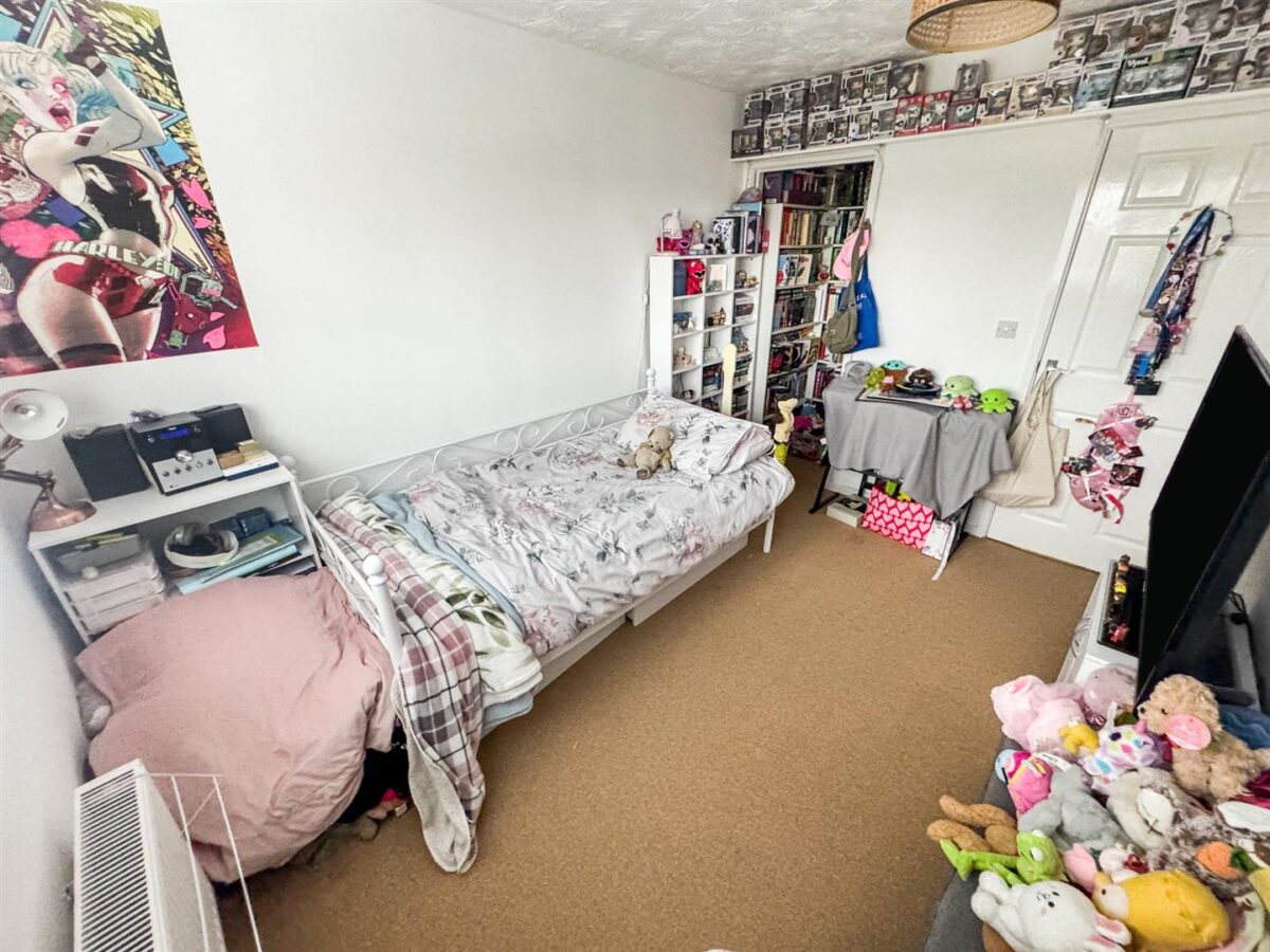 Lowry Close, Corby