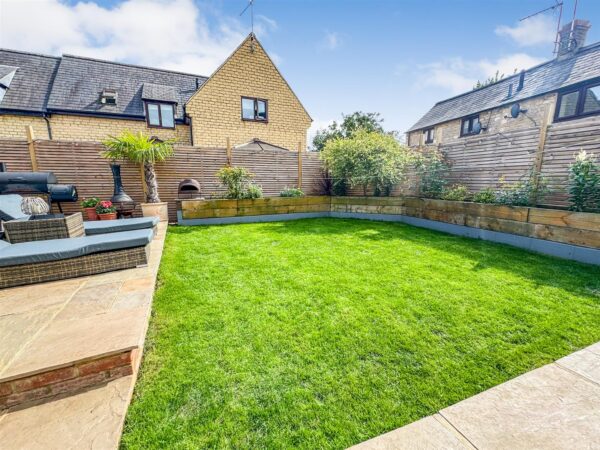 Chapel Road, Weldon, Corby