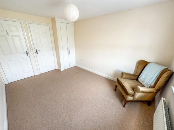 Dunnock Road, Corby