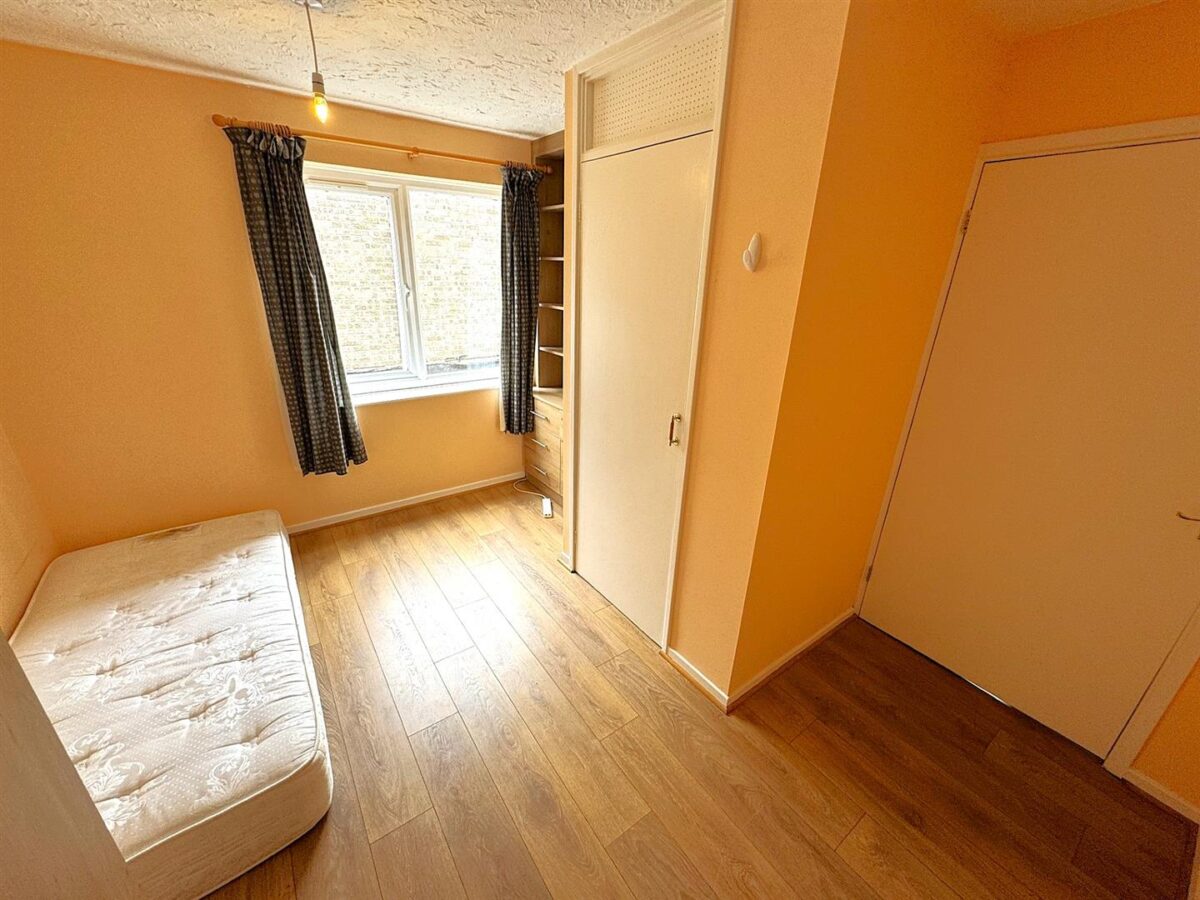 Bamburg Close, Corby
