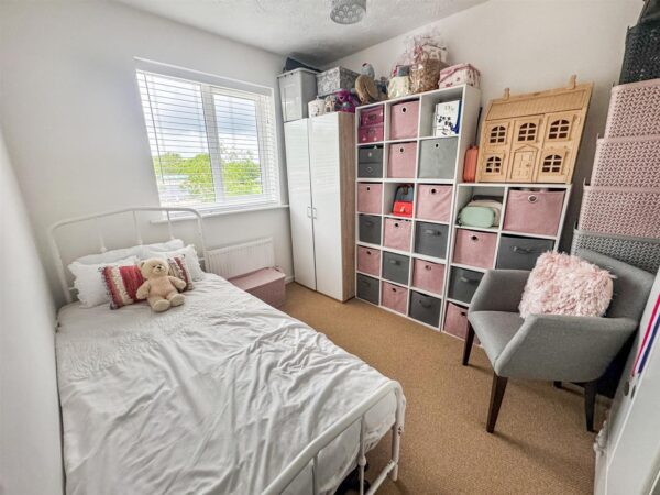 Lowry Close, Corby
