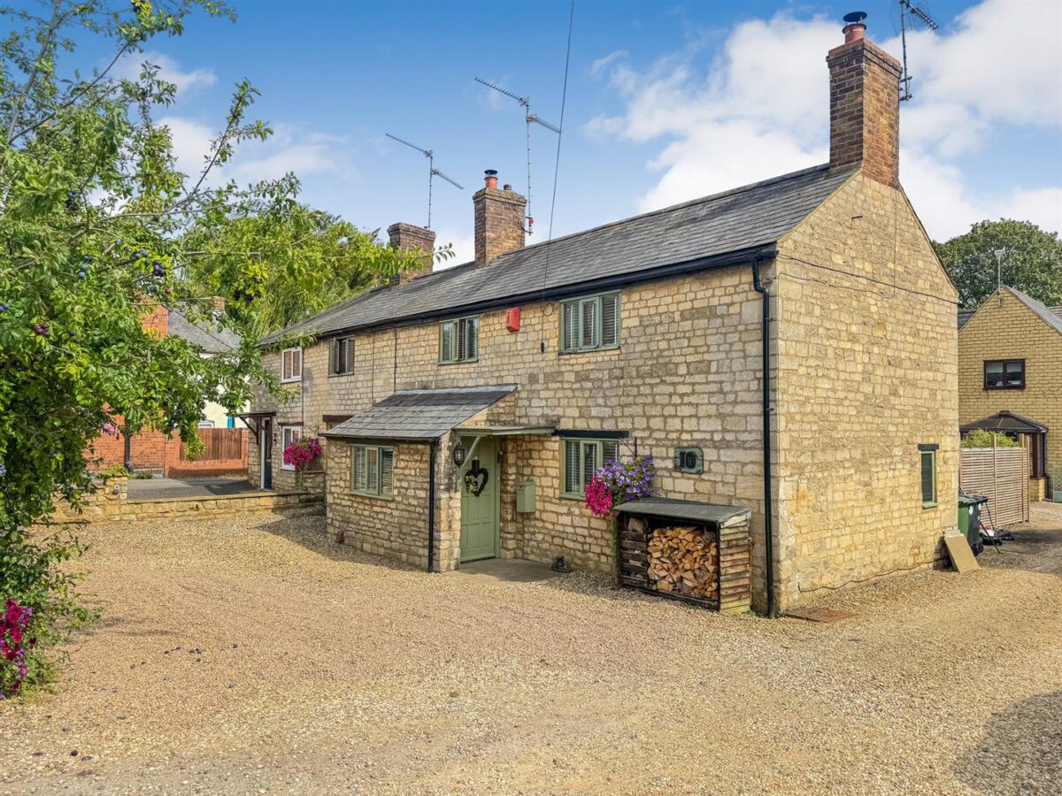 Chapel Road, Weldon, Corby