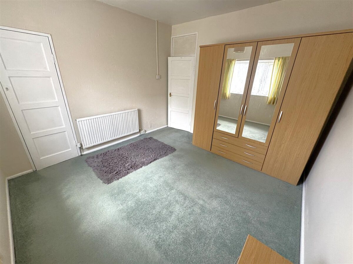 Bideford Square, Corby