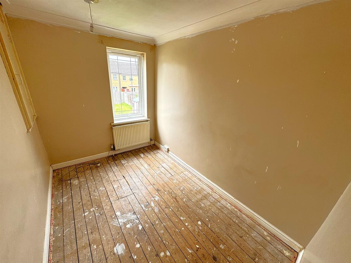Brigg Court, Corby