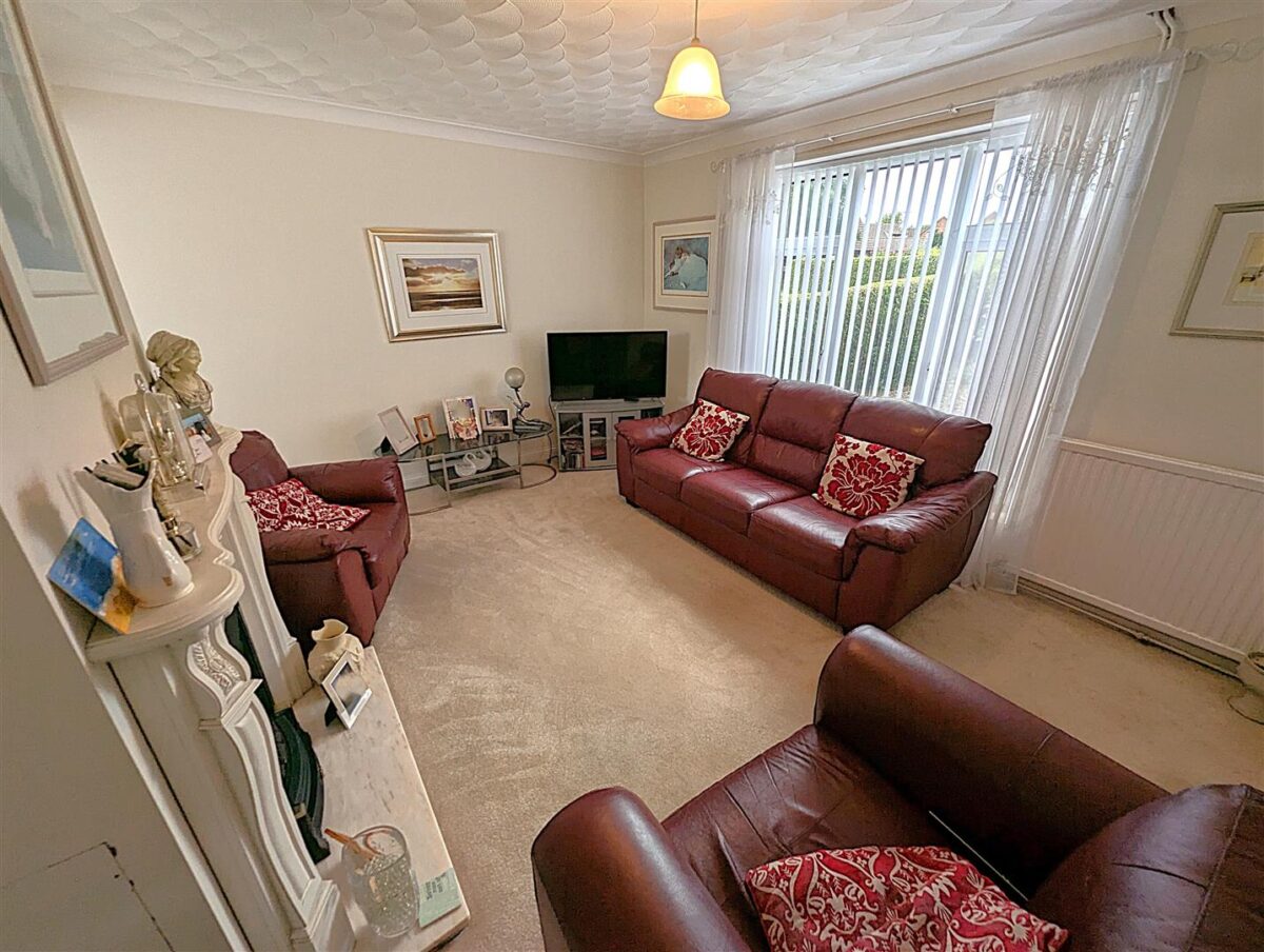 Welland Vale Road, Corby