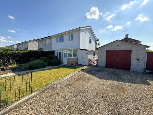 Brookes Grove, Corby