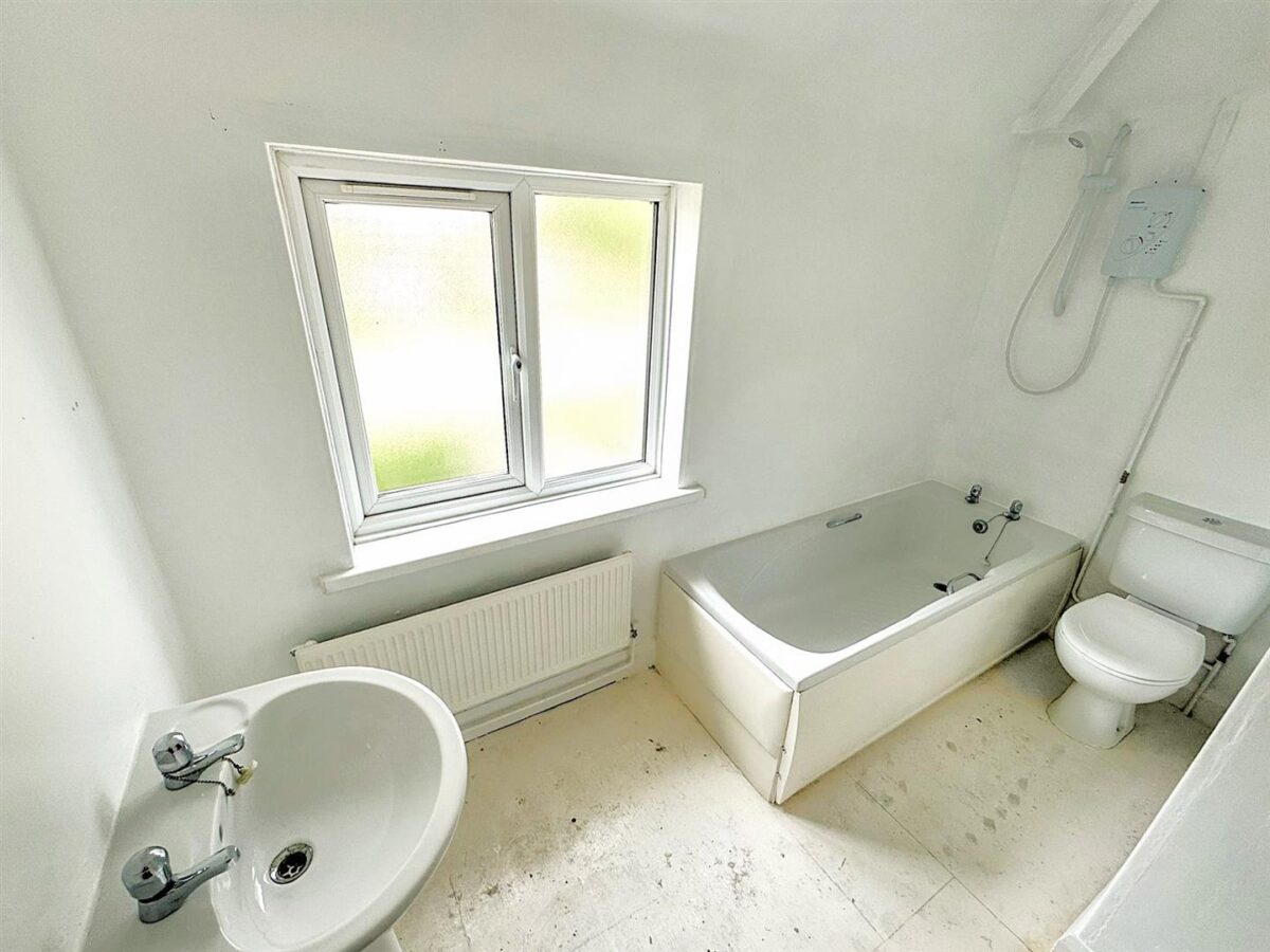 Studfall Avenue, Corby