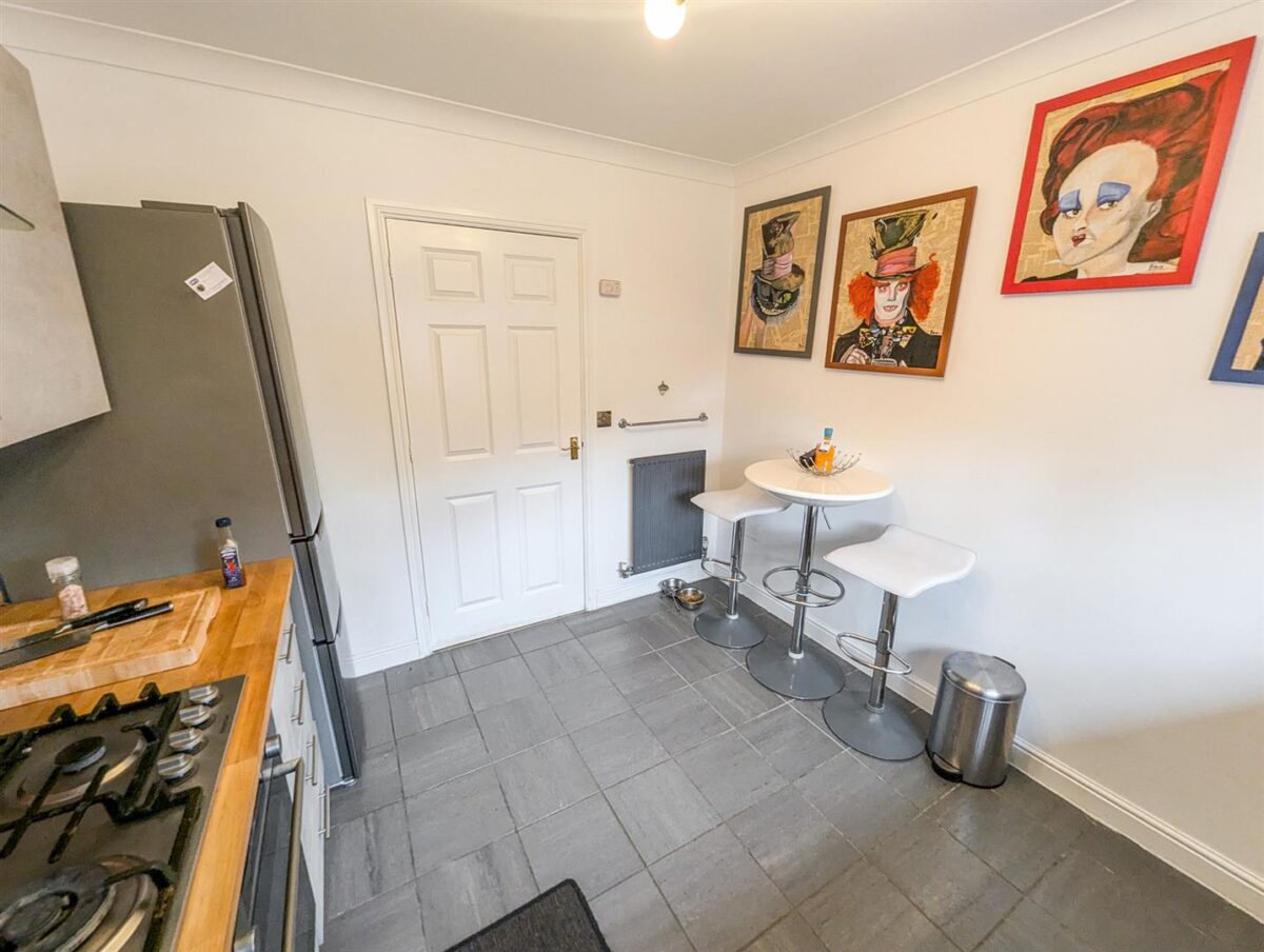 Rose Close, Corby