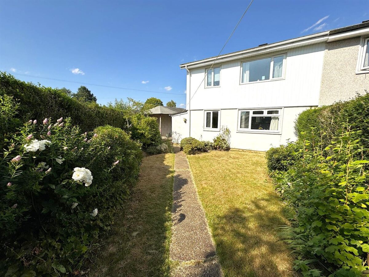 Brookes Grove, Corby