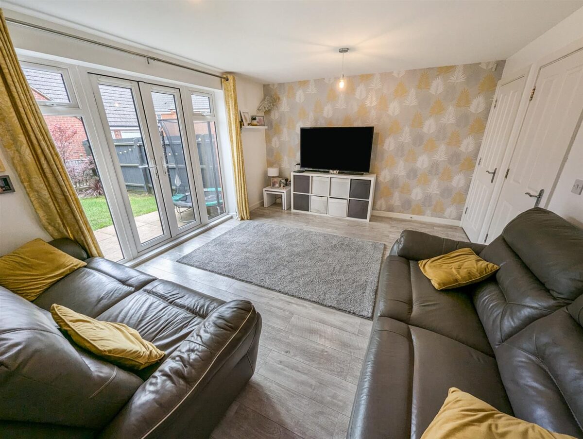 Flycatcher Road, Corby