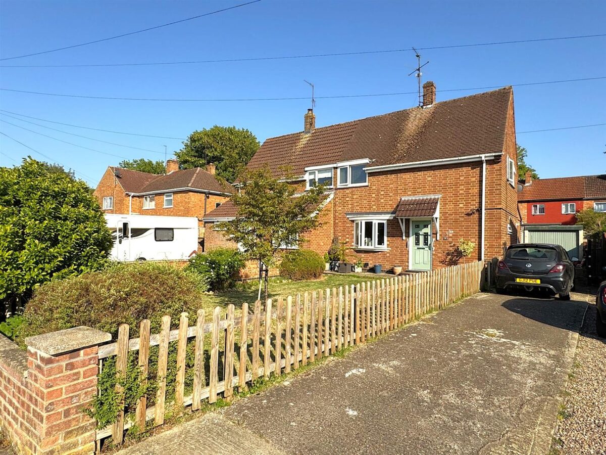Chapman Grove, Corby